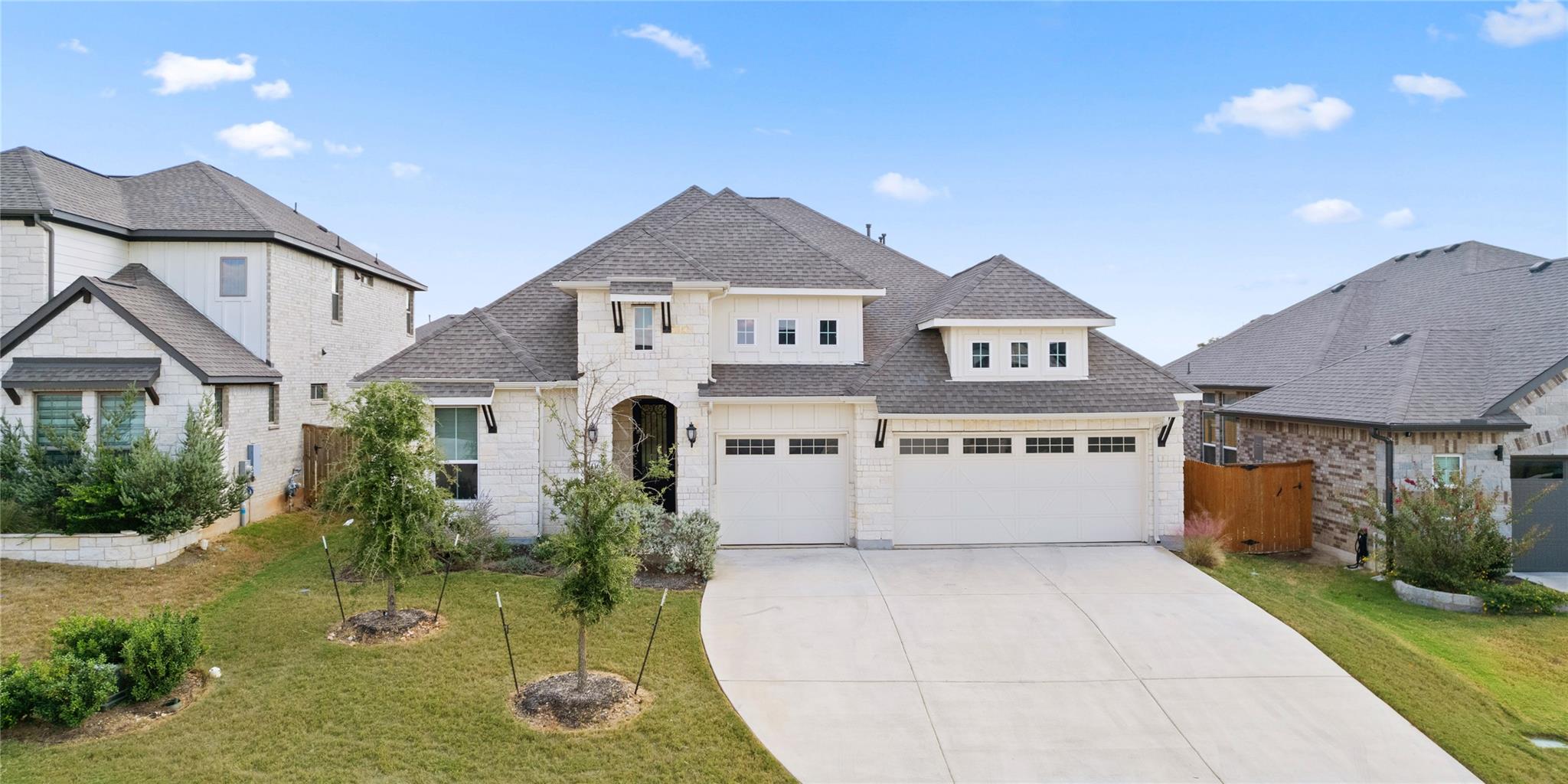 2116 Mar Vista LN