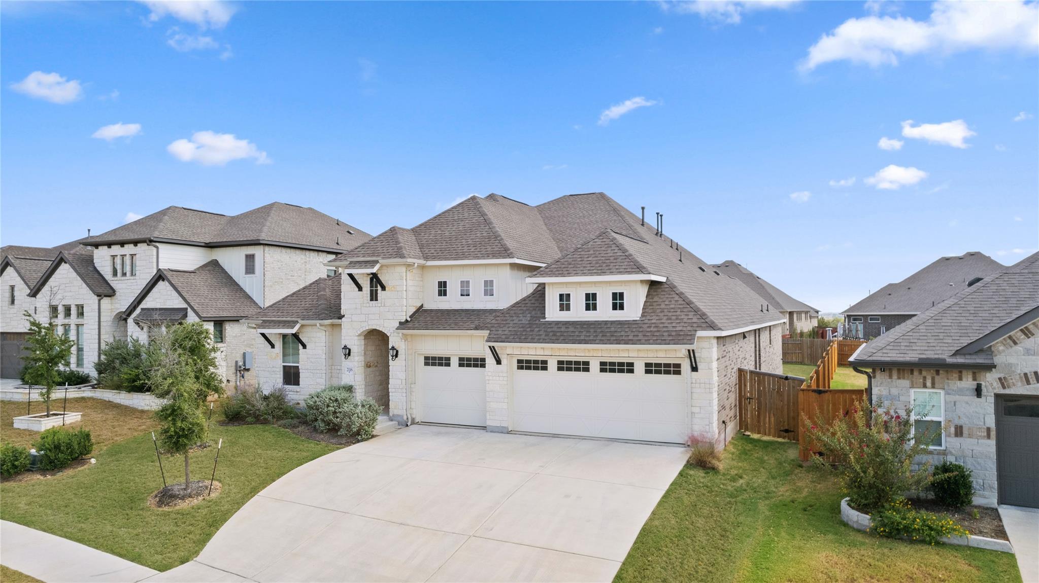 2116 Mar Vista LN