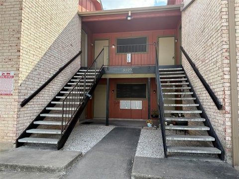 Photo of 8909 Parkfield DR #102, Austin, TX 78758 (MLS # 6768034)