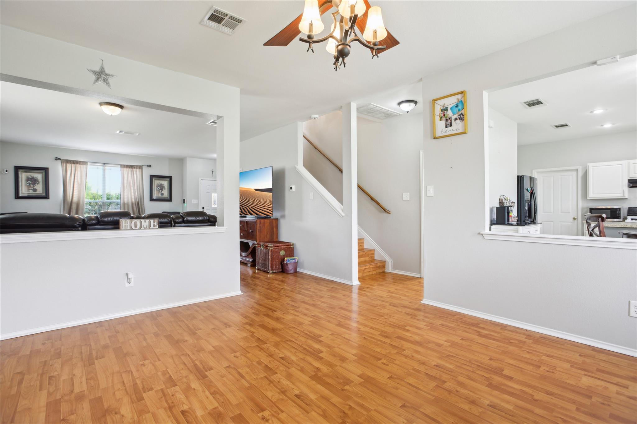 303 Silverado DR