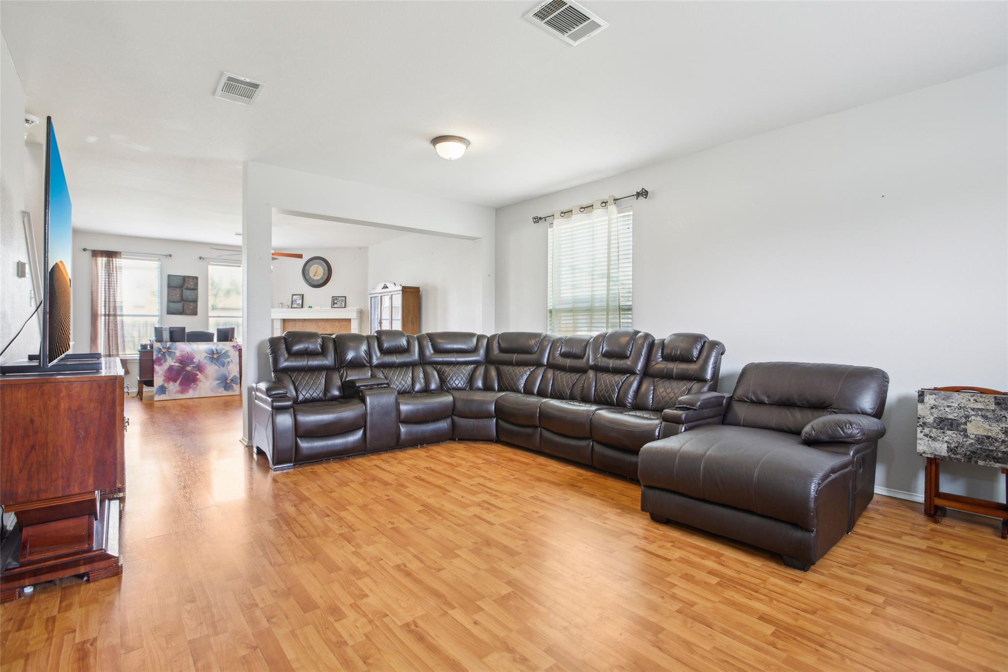 303 Silverado DR