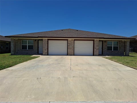 Photo of 1818 Castroville TRL, Copperas Cove, TX 76522 (MLS # 6278654)