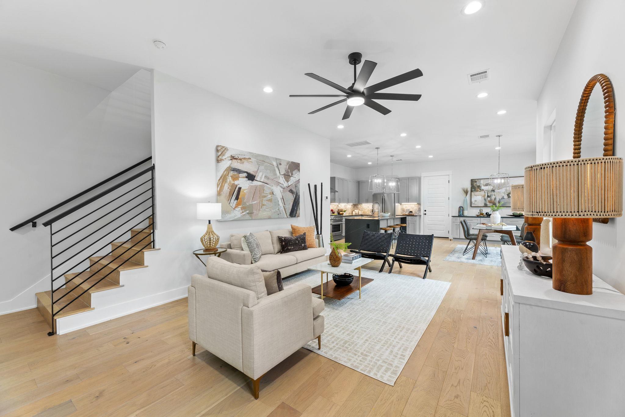 1113 Walton LN 1