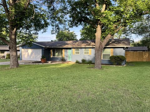 Photo of 11807 Dove Haven DR, Austin, TX 78753 (MLS # 8361310)
