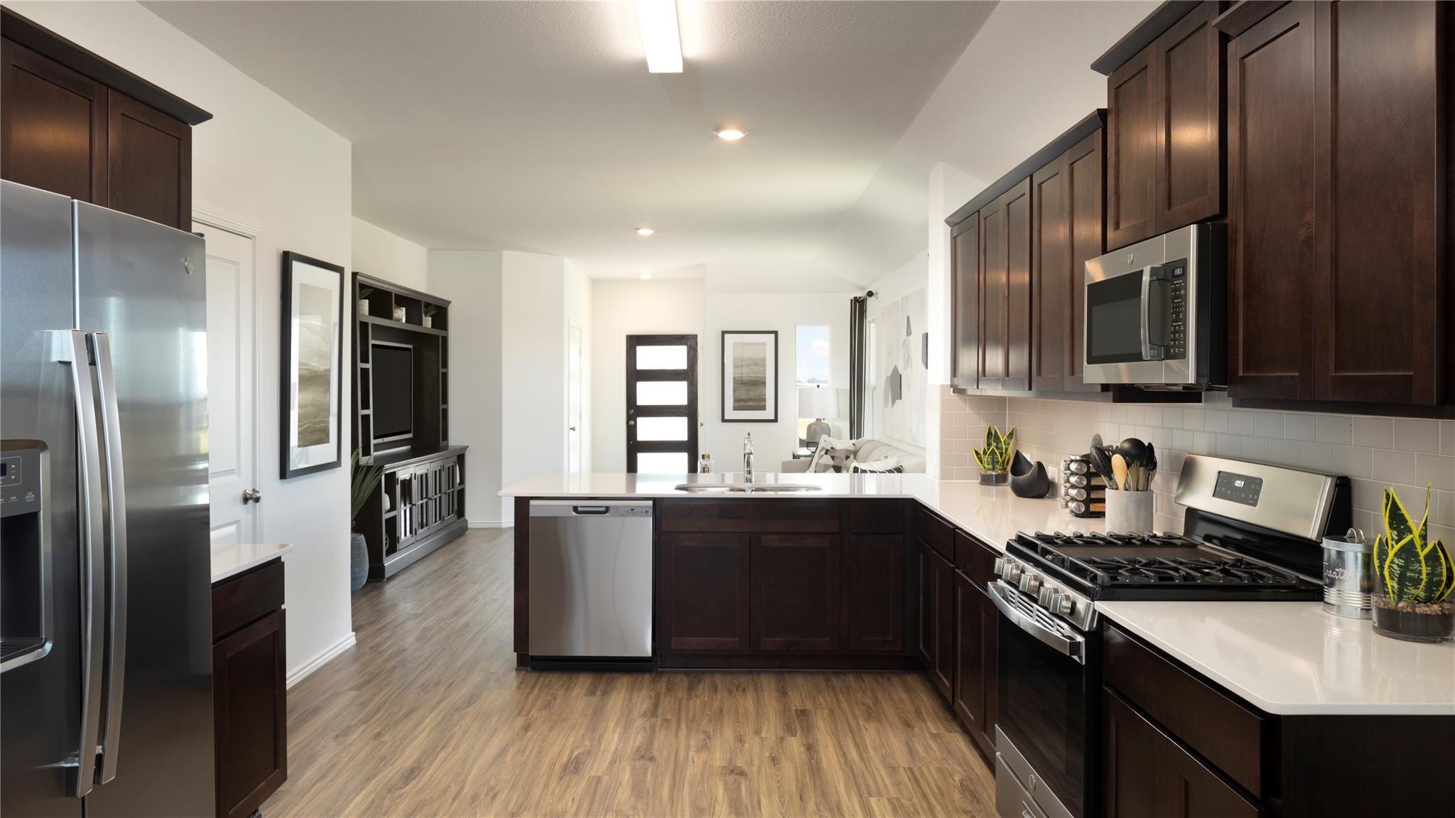 1409 Roaming Oak BND