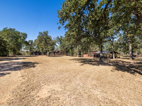 1949 County Road 347 LOOP Gause TX 77857