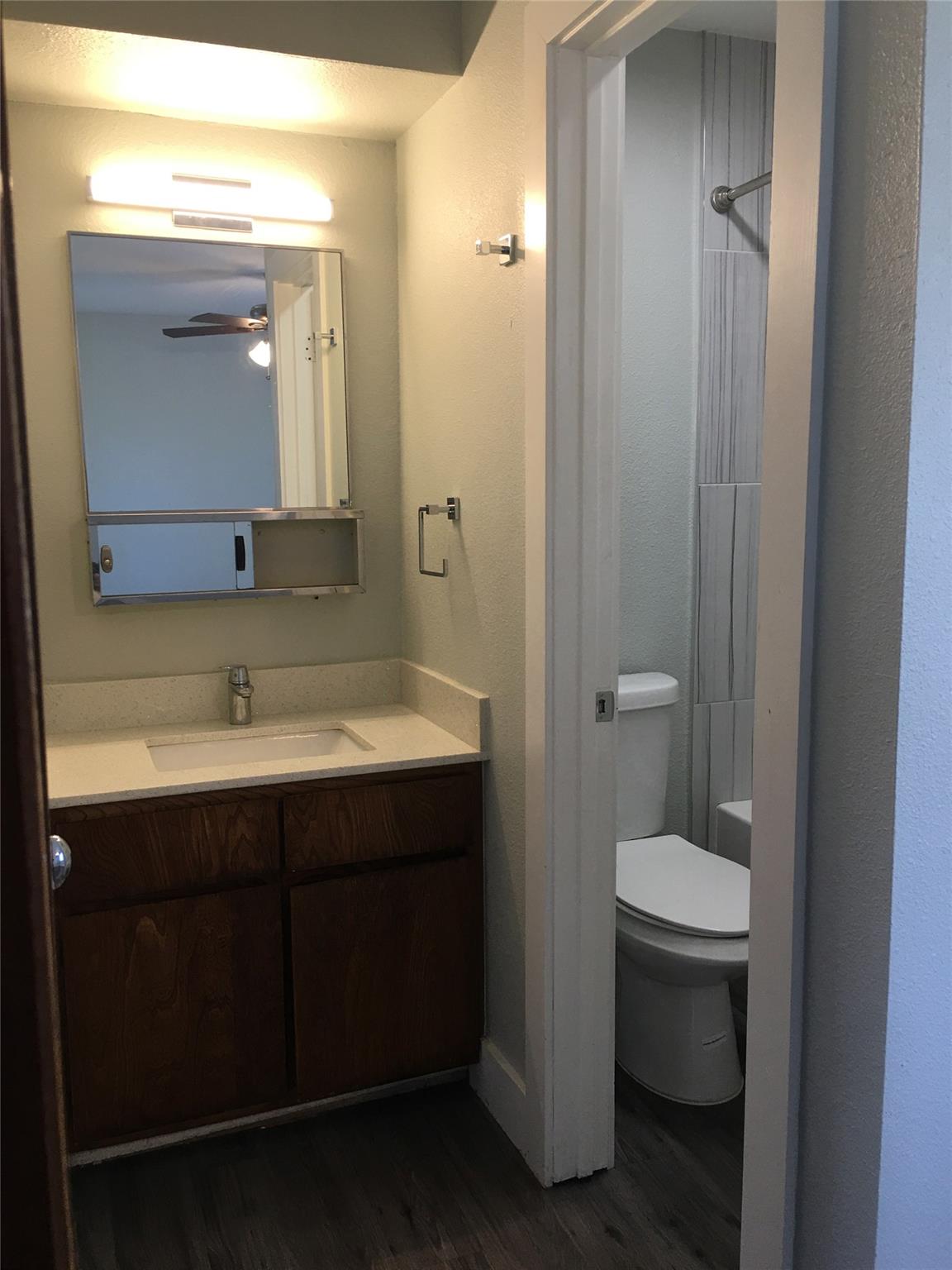 624 W 37th ST 202