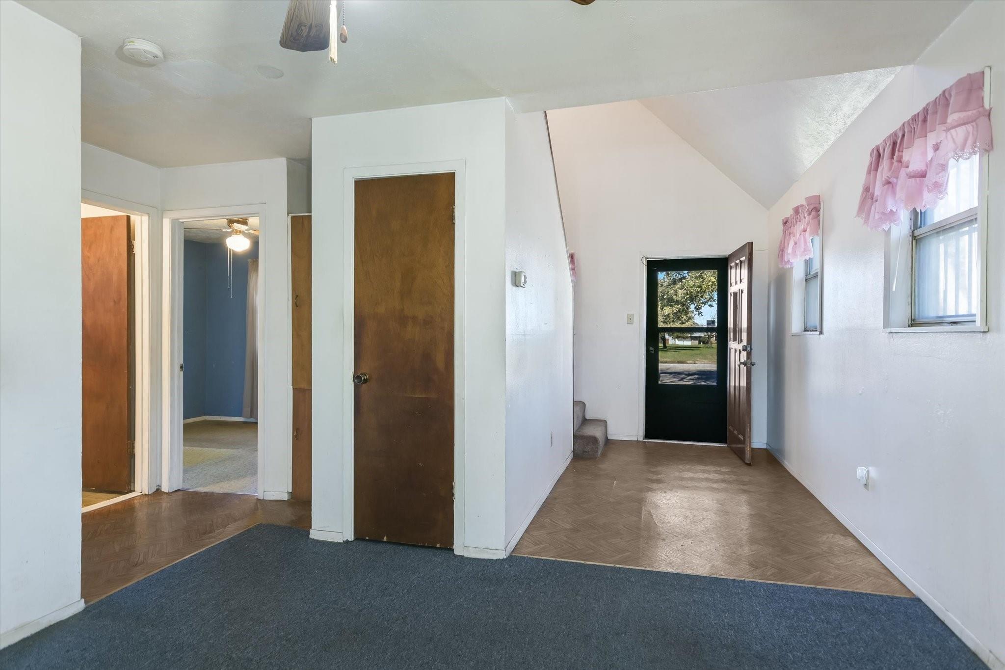 405 Montopolis DR