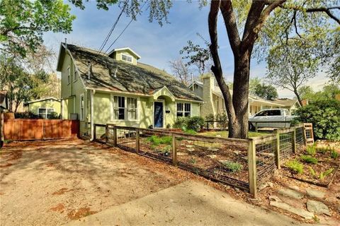 Photo of 4412 Barrow Ave #B, Austin, TX 78751 (MLS # 3055500)