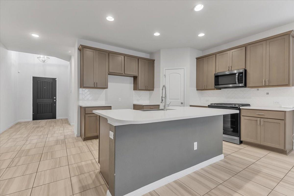 308 Castlefields ST