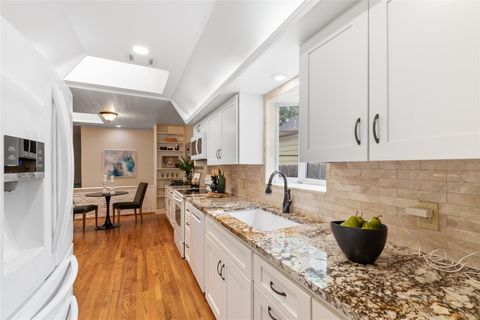 Tiny photo for 2206 Newfield LN, Austin, TX 78703 (MLS # 9564436)