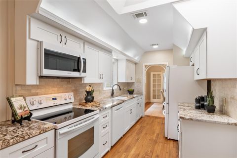 Tiny photo for 2206 Newfield LN, Austin, TX 78703 (MLS # 9564436)