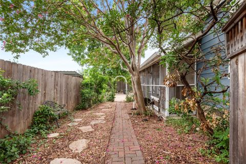 Tiny photo for 2206 Newfield LN, Austin, TX 78703 (MLS # 9564436)