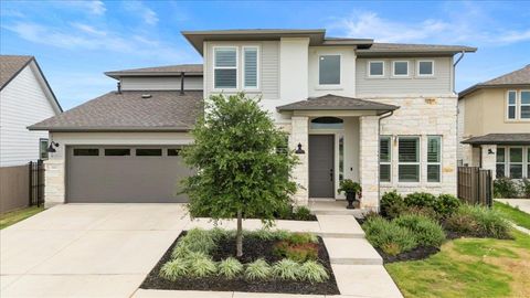 Photo of 8113 Edmondson BND, Austin, TX 78744 (MLS # 7102010)