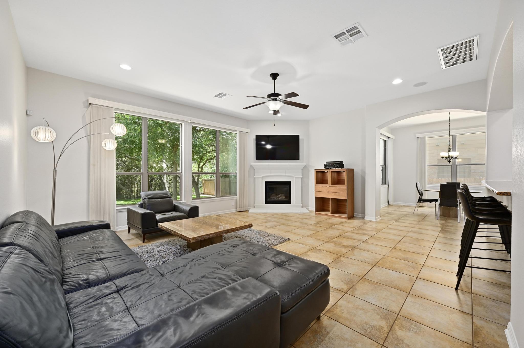 12404 Montclair BND