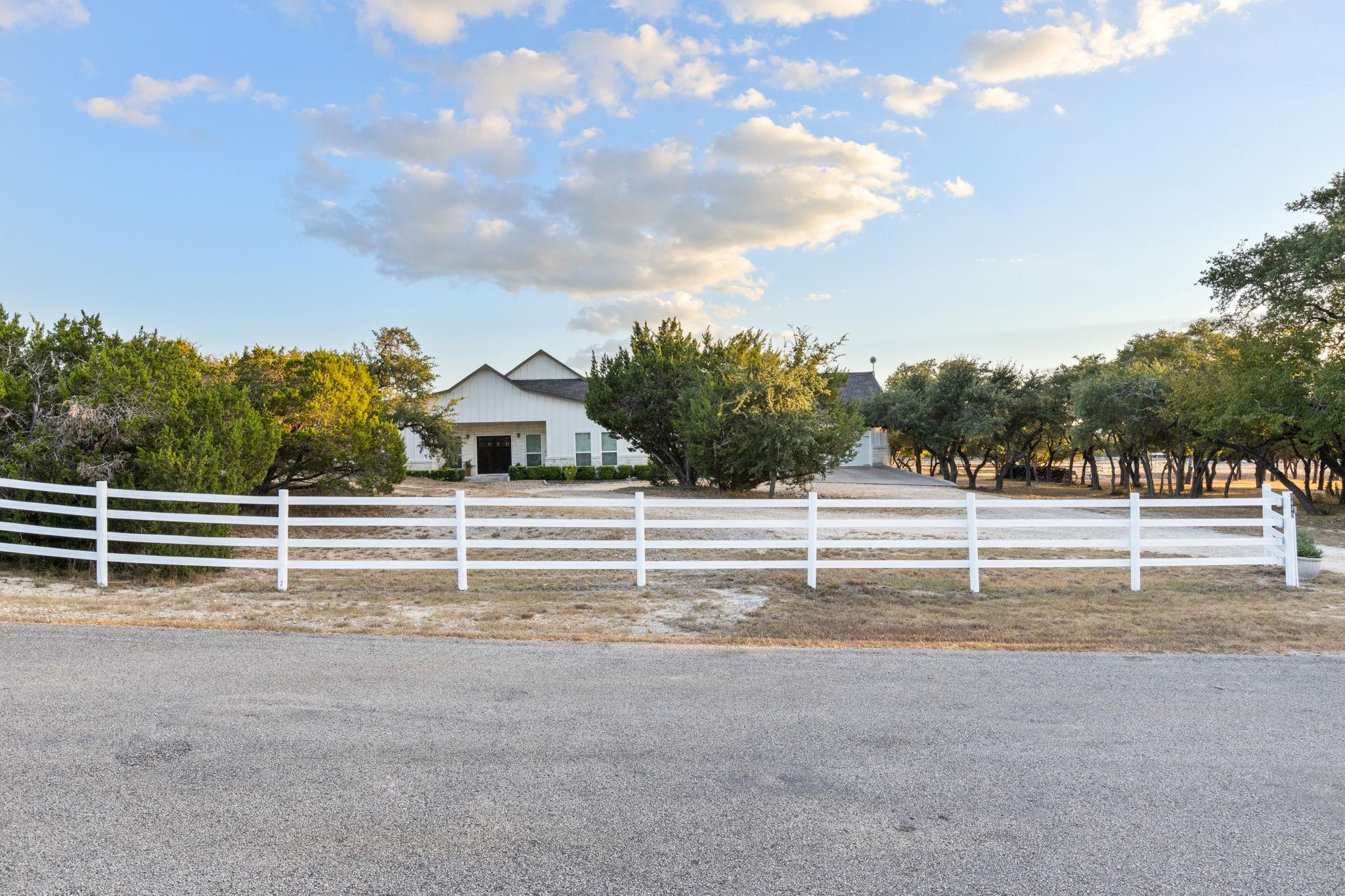 1440 Deerfield RD