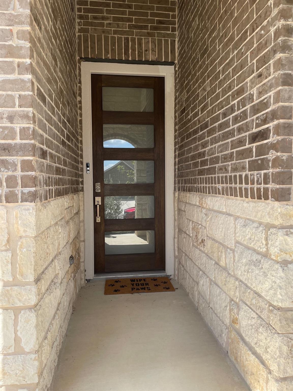 2421 Rosette LN
