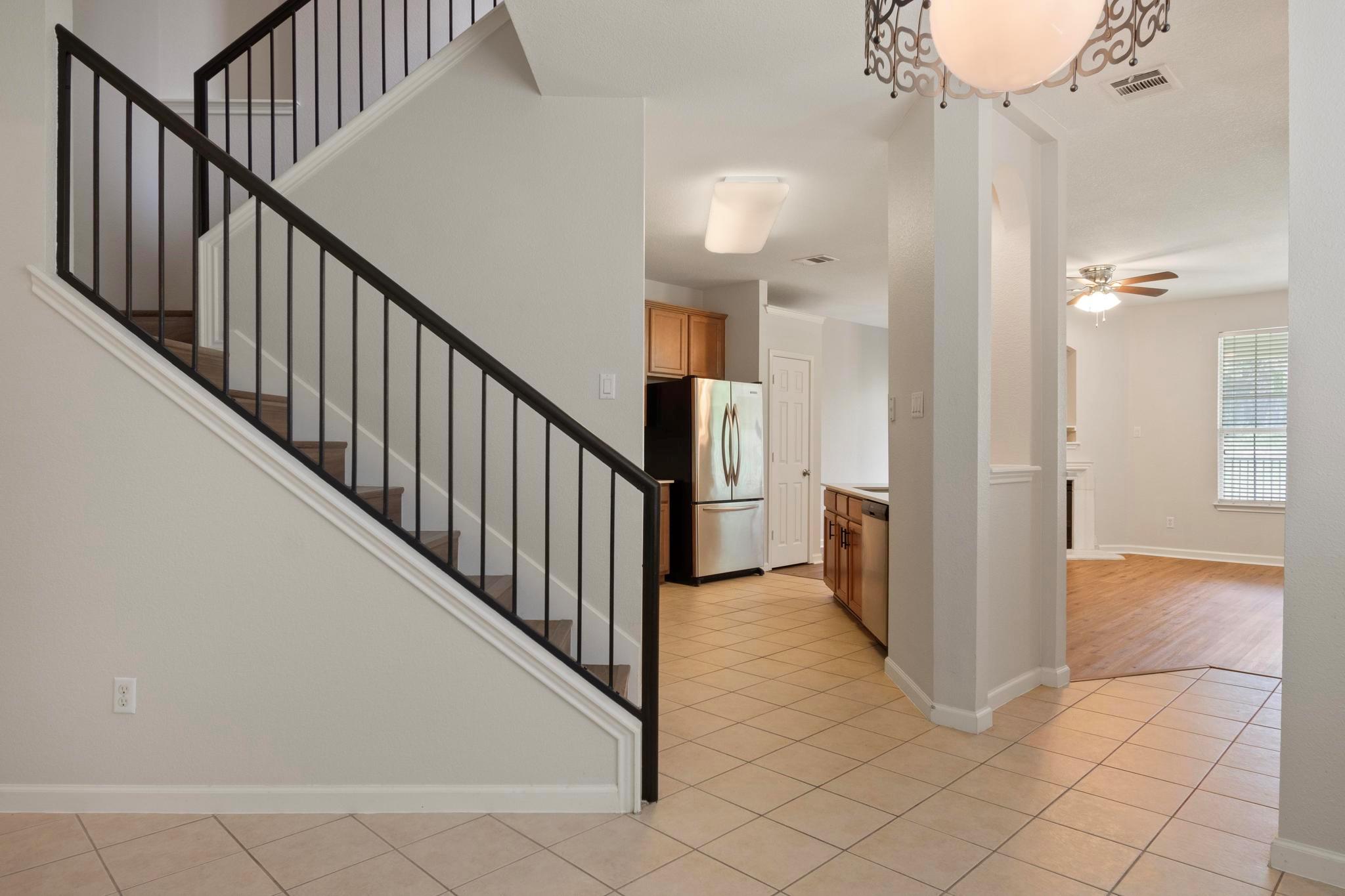 1900 Scofield Ridge PKWY 1703