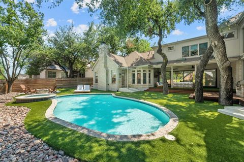 2928 Chatelaine DR Austin TX 78746