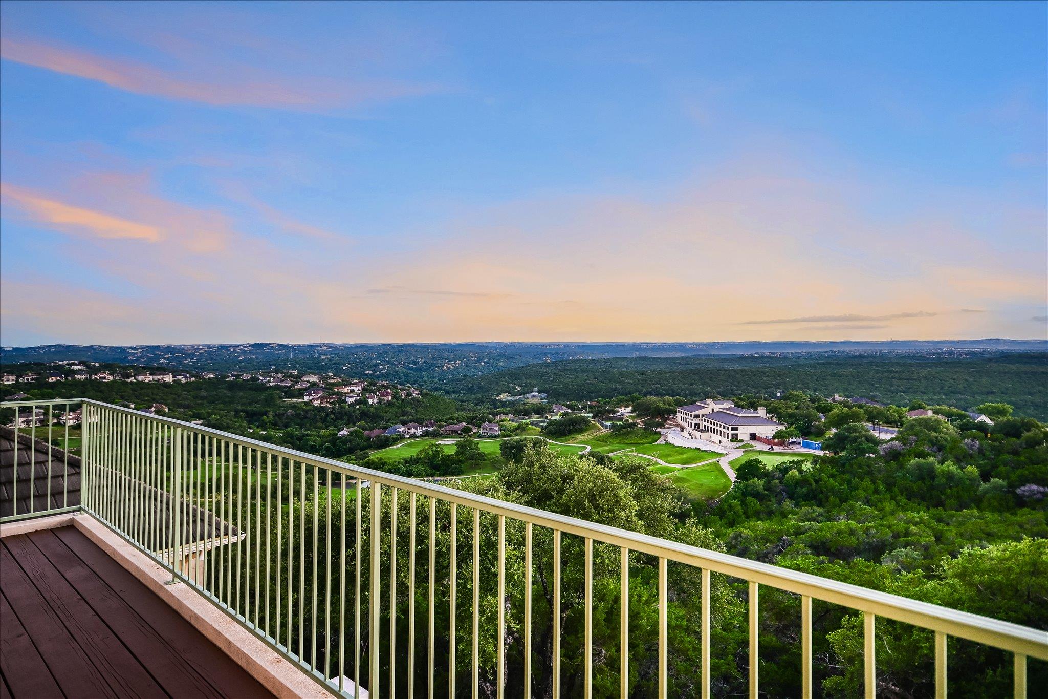 4501 Golf Vista DR