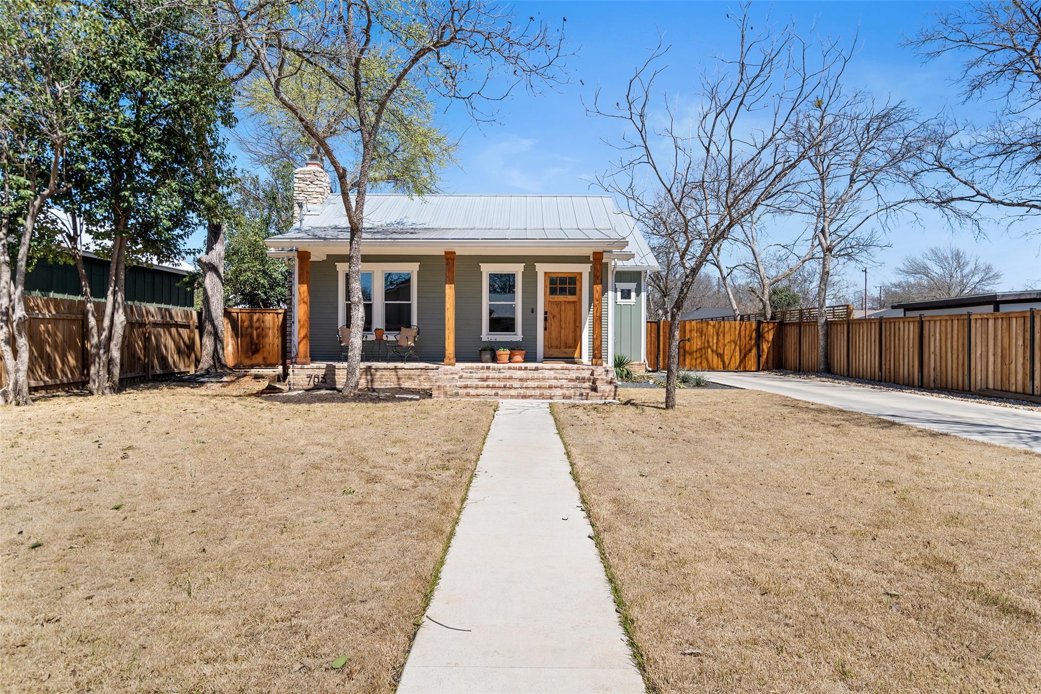 Listing image 4