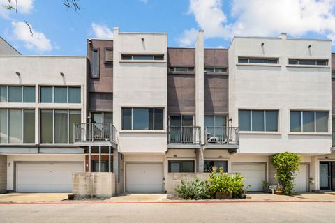 Photo of 4801 S Congress Ave #D4, Austin, TX 78745 (MLS # 6136683)