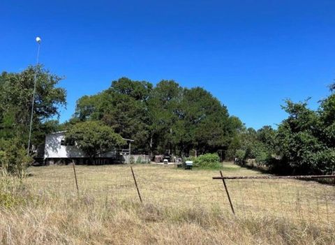 Photo of 250 Rolling Oaks DR, Driftwood, TX 78619 (MLS # 2394307)