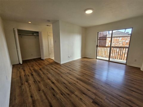 Photo of 6903 Deatonhill DR #2, Austin, TX 78745 (MLS # 6040236) Photo of 6903 Deatonhill DR #2, Austin, TX 78745 (MLS # 6040236)