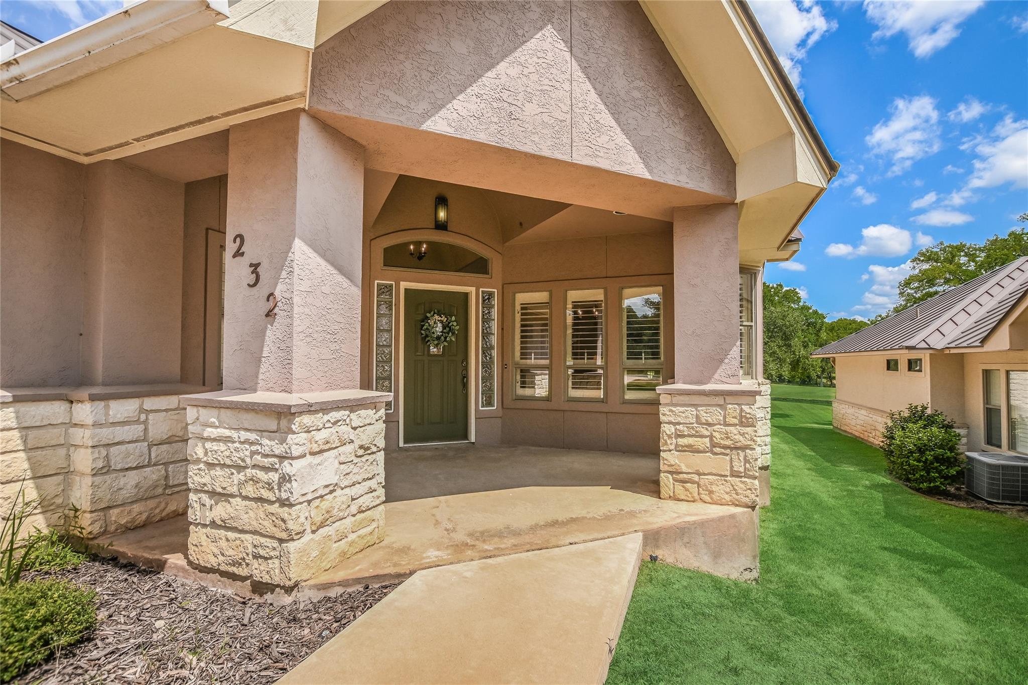 232 Fault Line DR