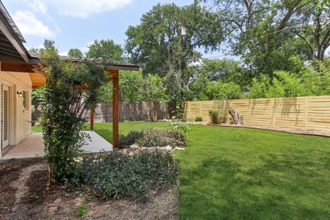 Tiny photo for 2322 Westoak DR, Austin, TX 78704 (MLS # 5783259)