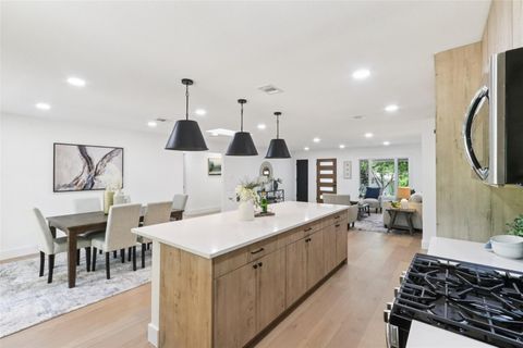 Tiny photo for 2322 Westoak DR, Austin, TX 78704 (MLS # 5783259)
