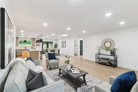 Tiny photo for 2322 Westoak DR, Austin, TX 78704 (MLS # 5783259)