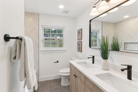 Tiny photo for 2322 Westoak DR, Austin, TX 78704 (MLS # 5783259)