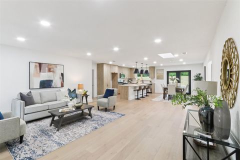 Tiny photo for 2322 Westoak DR, Austin, TX 78704 (MLS # 5783259)