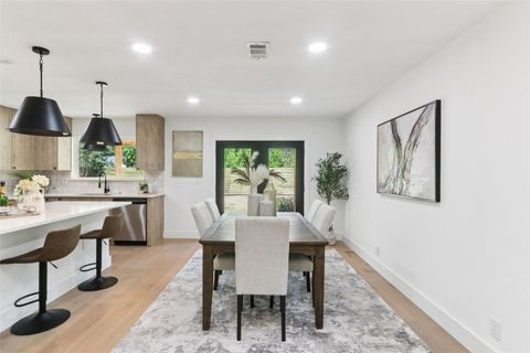 Tiny photo for 2322 Westoak DR, Austin, TX 78704 (MLS # 5783259)