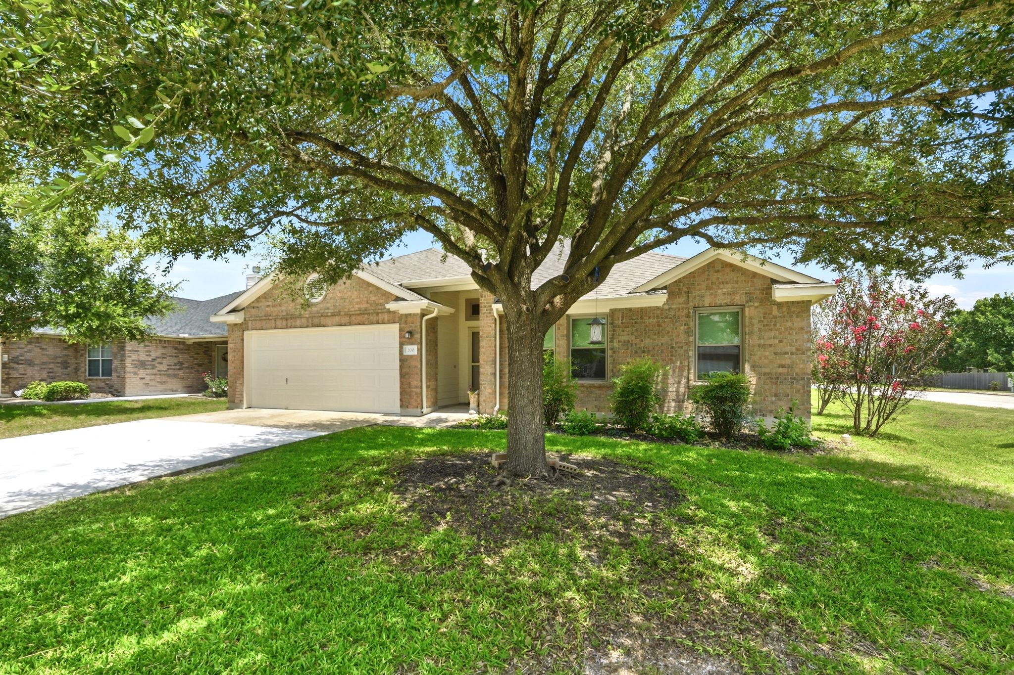 Photo 1 of 26 — 200 Gainer DR, Hutto, TX 78634