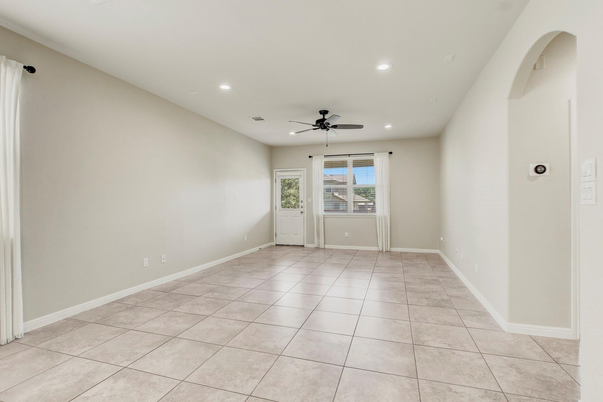 356 Quarry LN