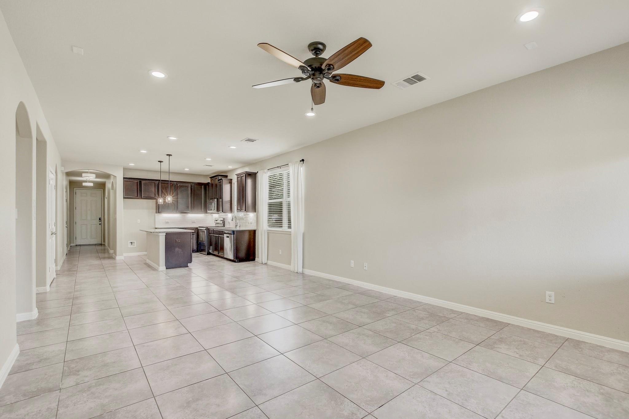 356 Quarry LN