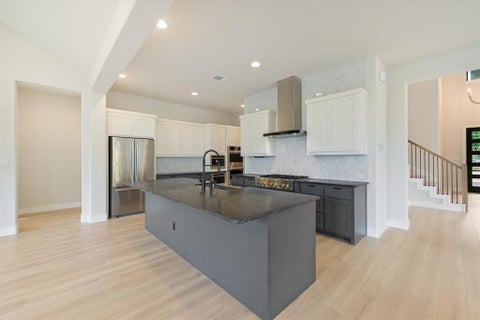 Tiny photo for 913 Presa Arriba RD, Austin, TX 78733 (MLS # 6680186)