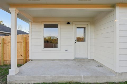 Tiny photo for 17921 Basketflower BND, Elgin, TX 78621 (MLS # 9087434)