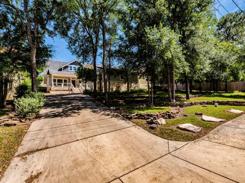 207 Yale ST San Marcos TX 78666