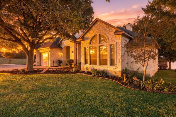 110 DOGLEG ST, MEADOWLAKES, TX 78654 - Image f5ca4e81bec92eb9bf08d11446f01807/1950550795