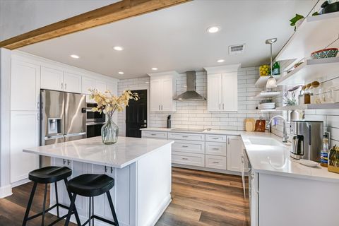 Photo of 18516 Champions CIR, Lago Vista, TX 78645 (MLS # 6721559)