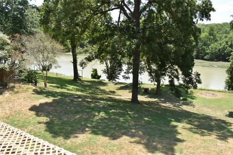 Photo of 315 Riverwood DR, Bastrop, TX 78602 (MLS # 2196647)