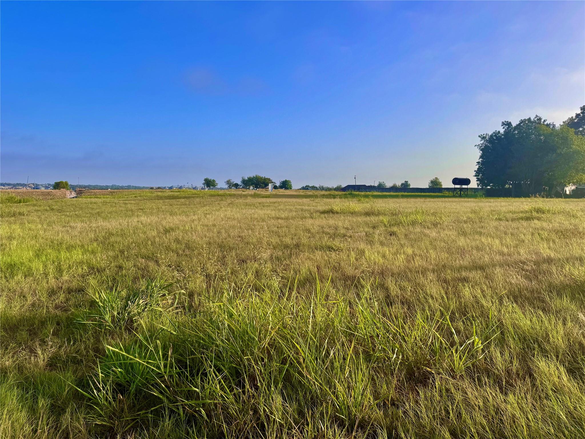 801 Old Coupland RD