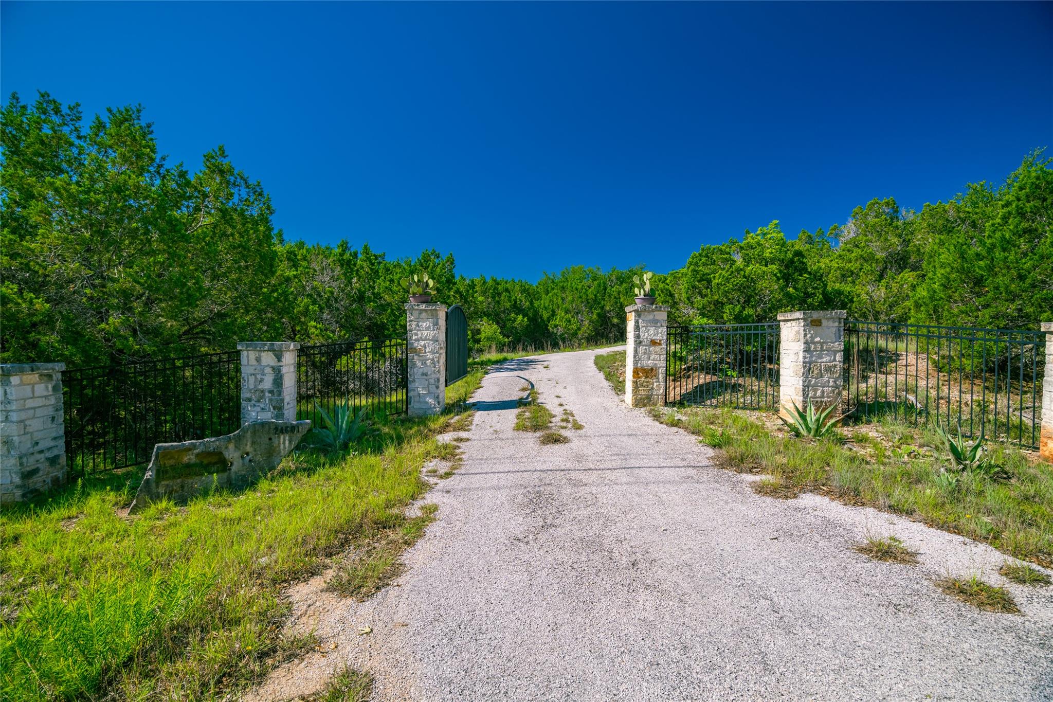 24601 Singleton Bend East RD