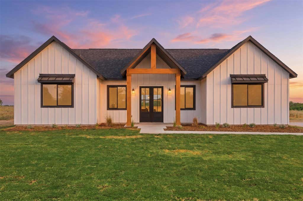 Photo of 1420 Barth Rd RD, Dale, TX 78616 (MLS # 2611997)
