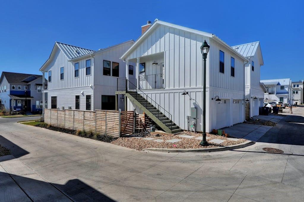 3128 Chennault ST Unit B