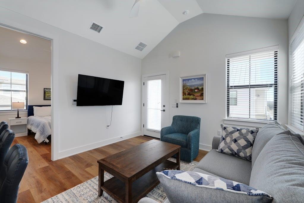 3128 Chennault ST Unit B