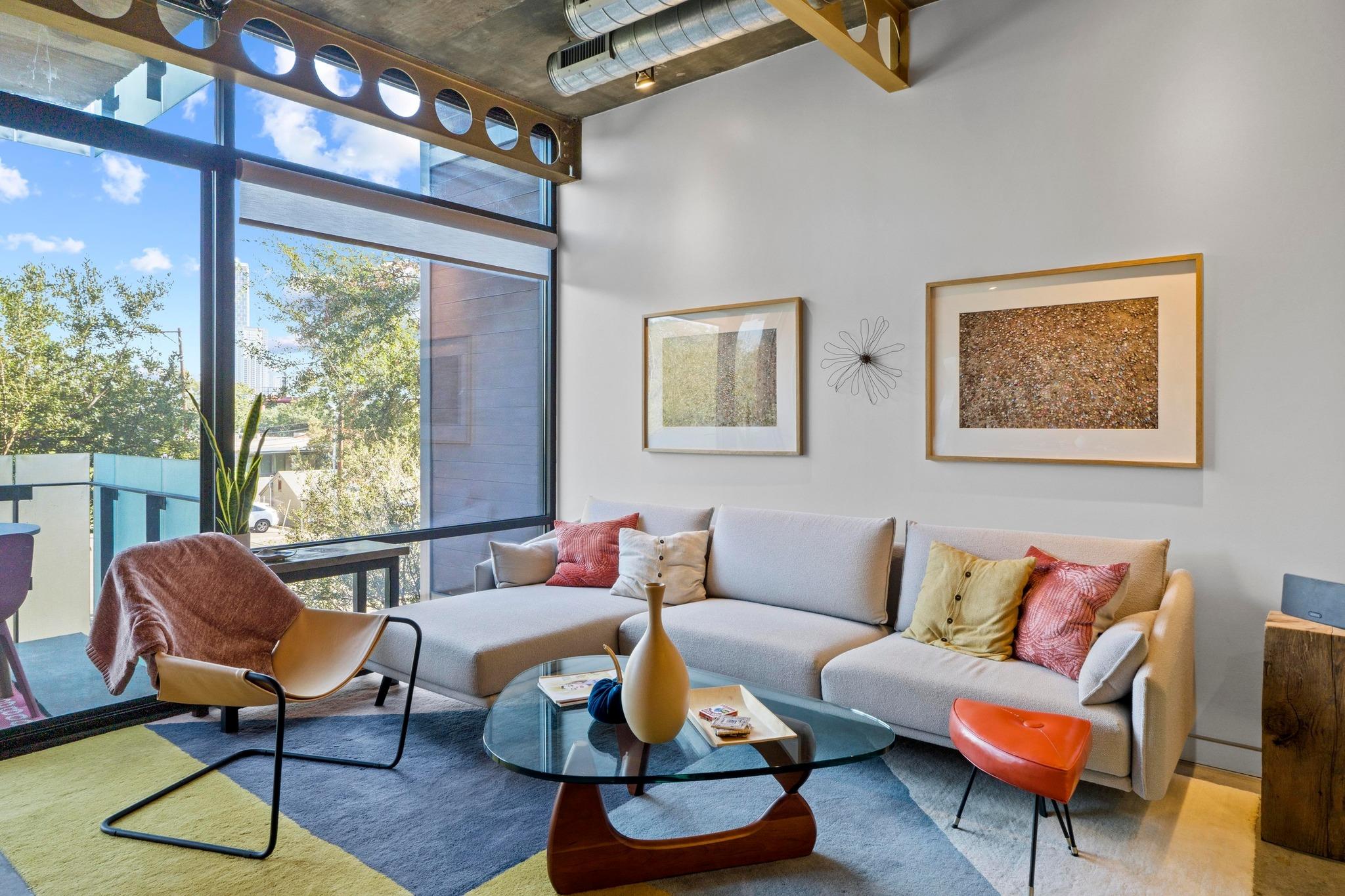 1401 Eva ST 204